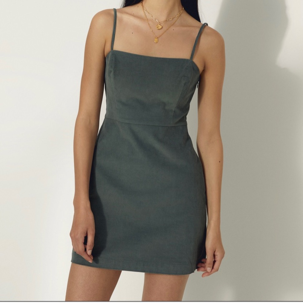 Aritzia Wilfred Isabelle corduroy mini dress in Golden Amber, size 6